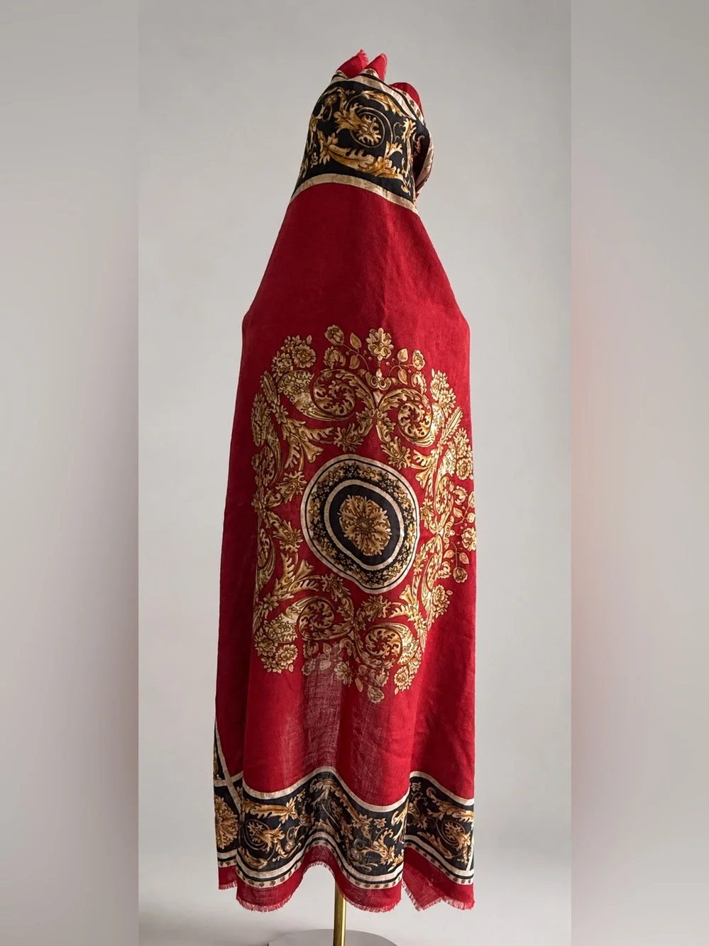 VTG Smithsonian Institution 100% Wool Baroque Scarf Shawl Italy 55” Square Red